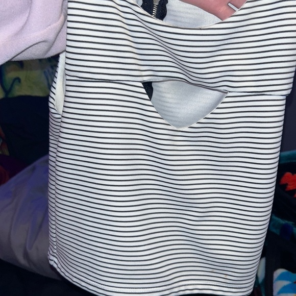 Small black and white Womens top - Picture 4 of 4